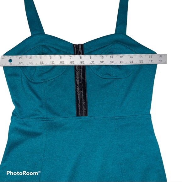 Forever 21 bustier body-con dress - Picture 5 of 9